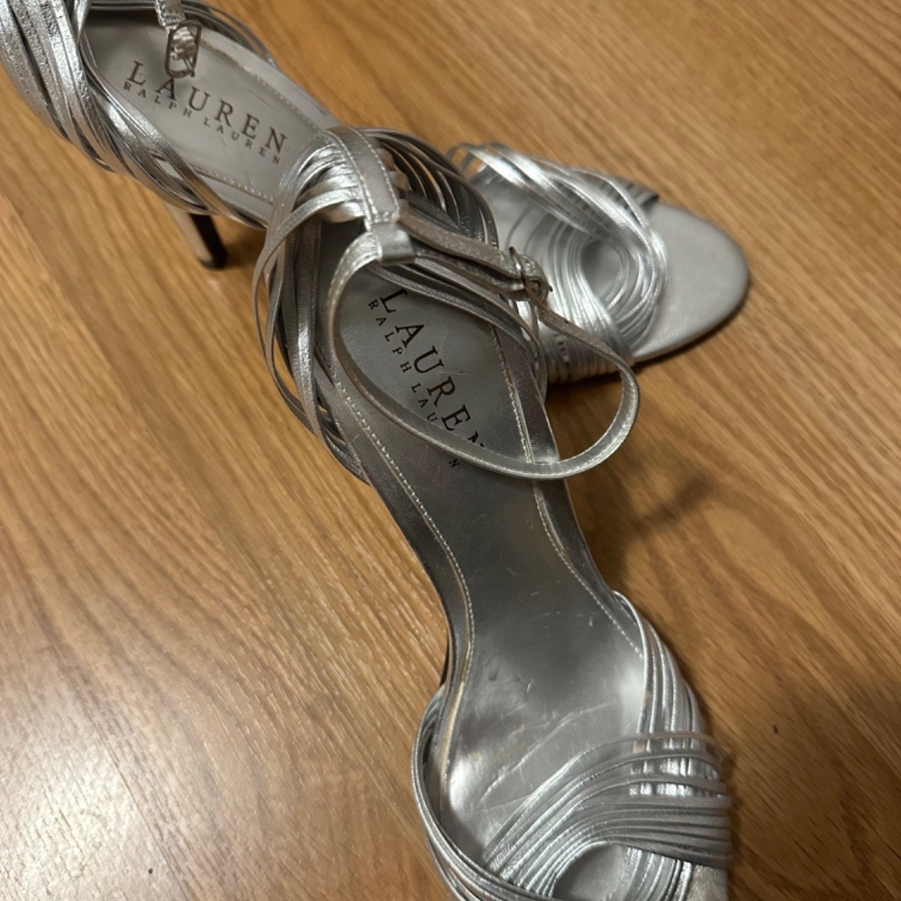 Sandals - Picture 3 of 9